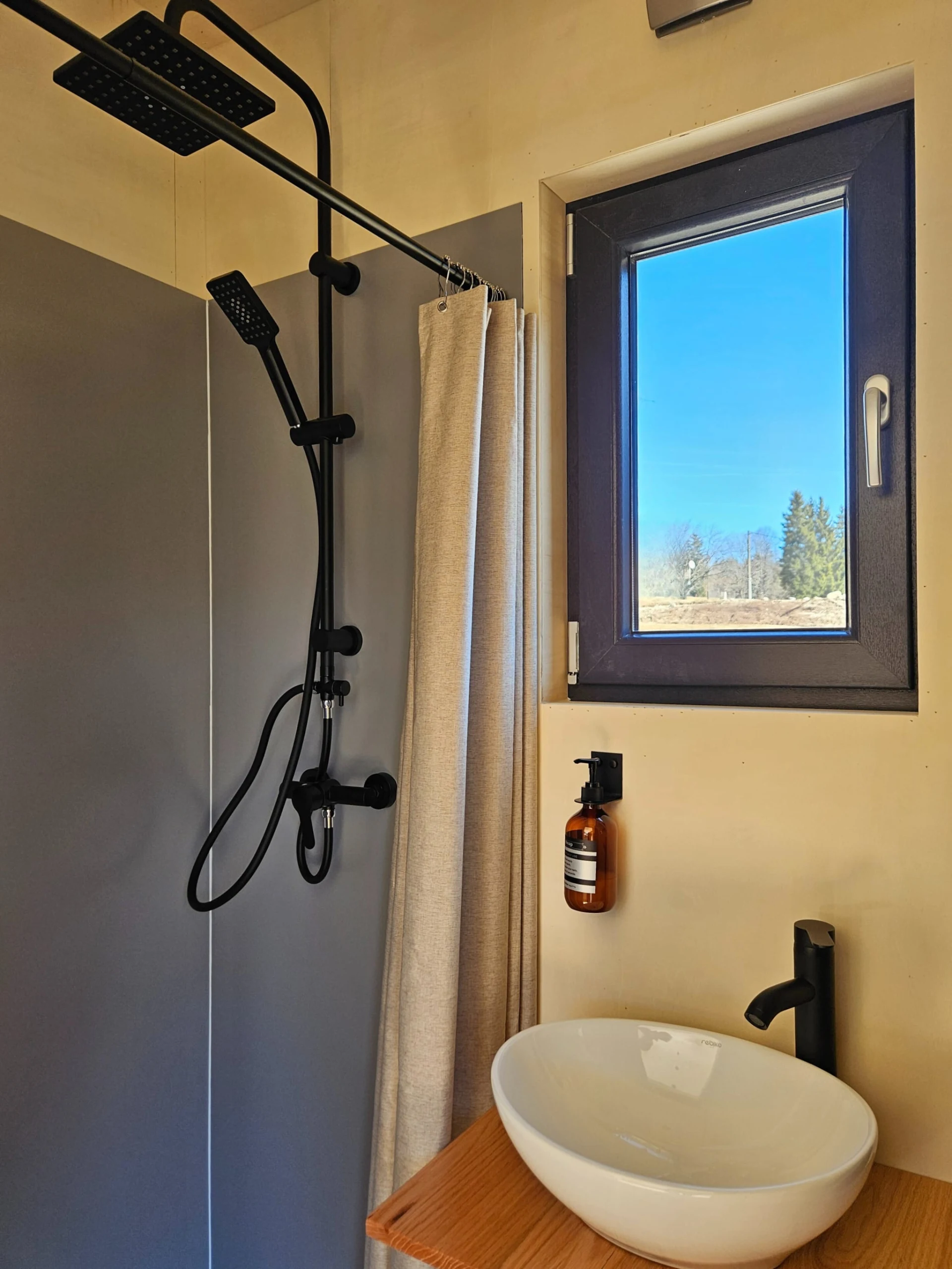 scvc98pkfyqvk4zdc68c